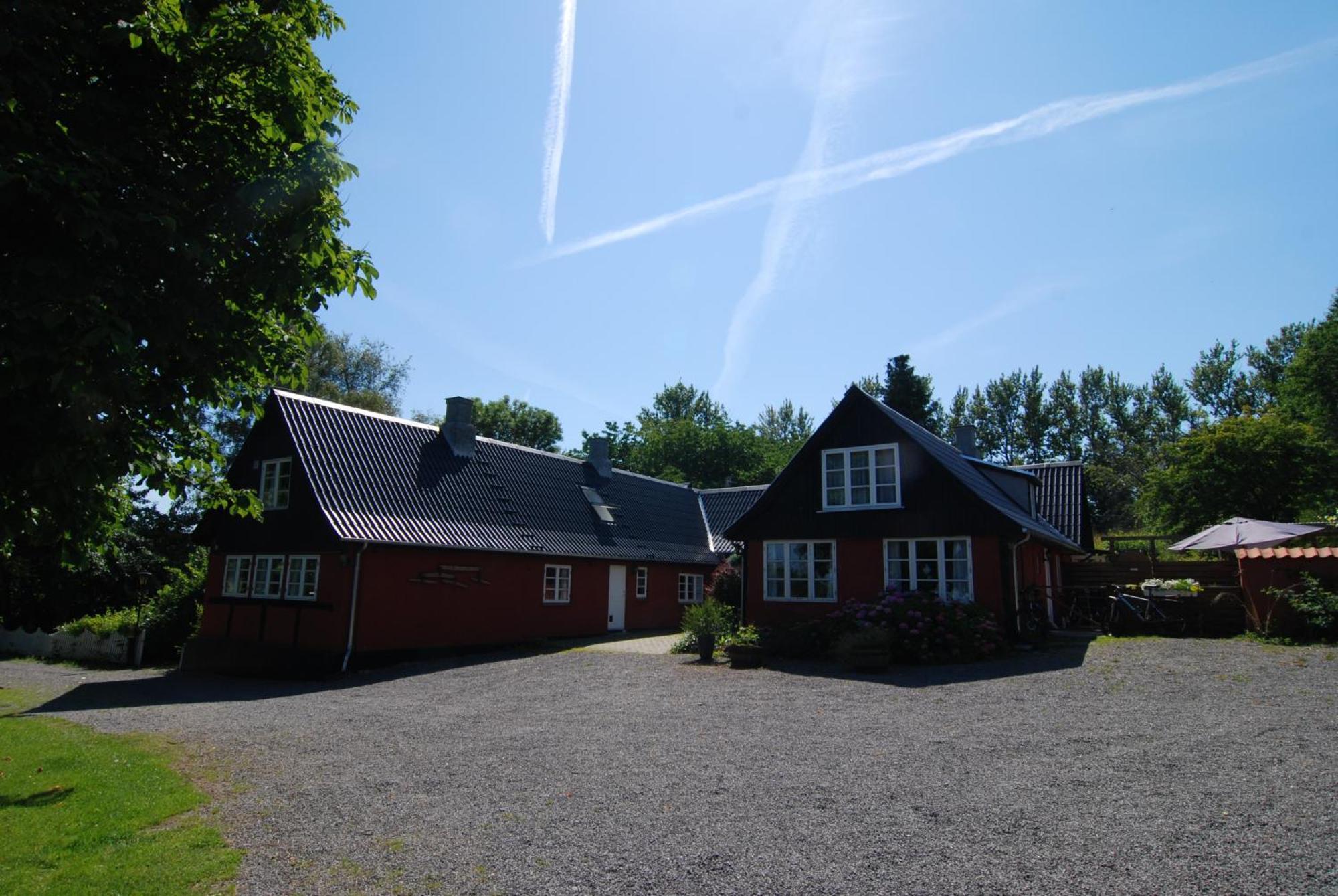 Pyttegården Apartments Gudhjem Exteriör bild